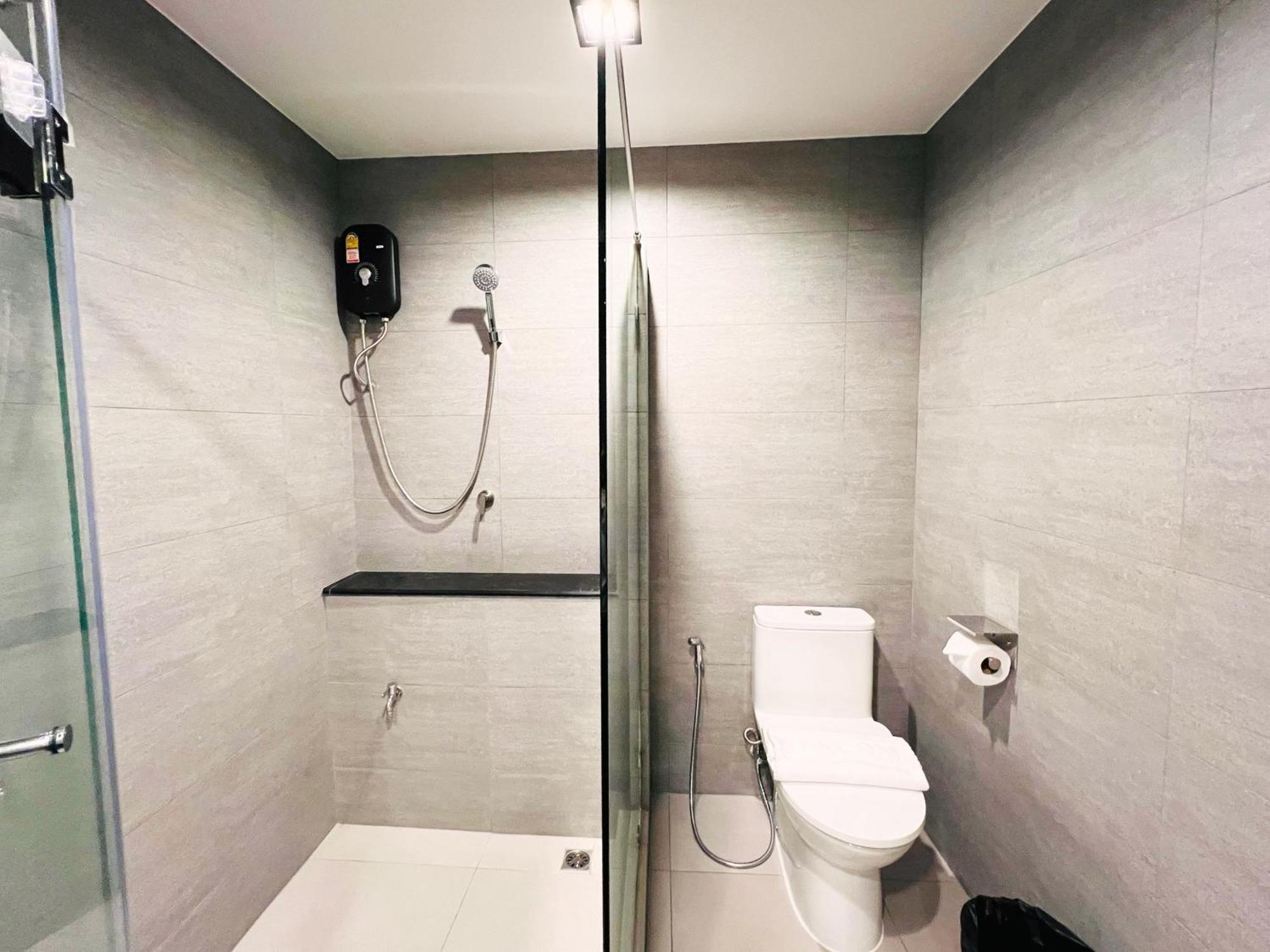 14 Place Bangkok Dış mekan fotoğraf