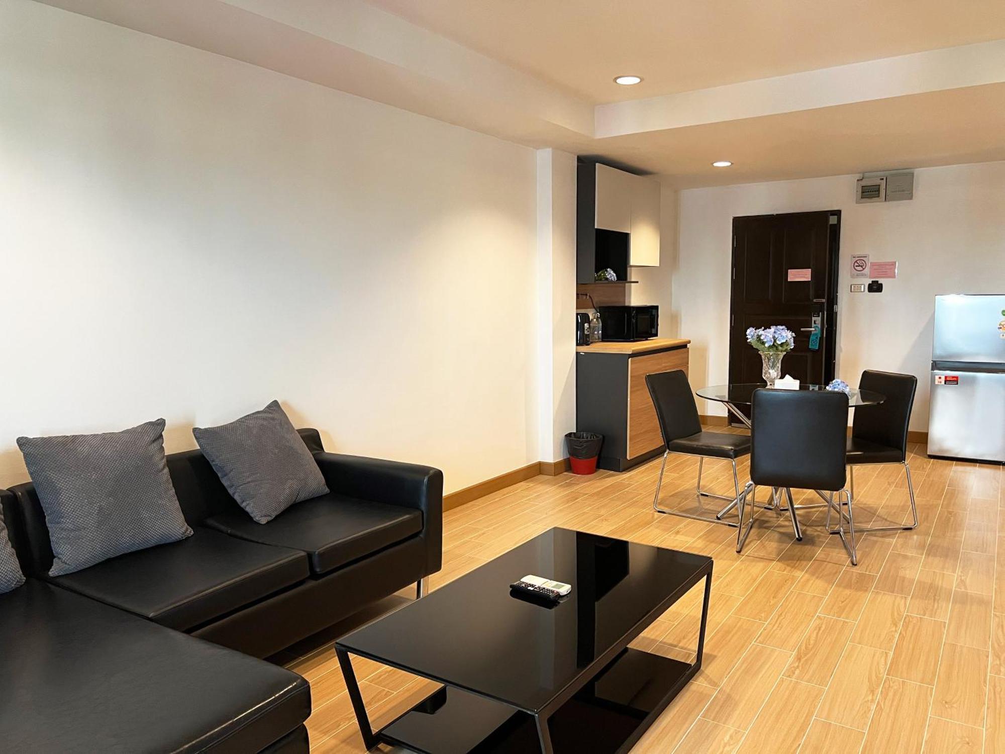 14 Place Bangkok Dış mekan fotoğraf